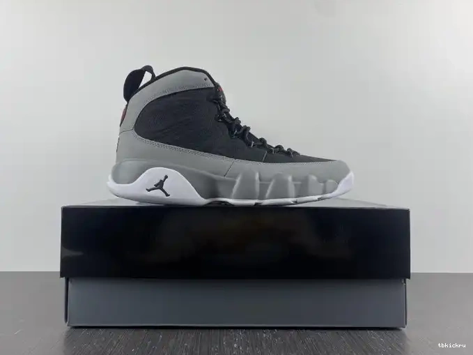 Reps TBK Retro Grey 9 Jordan Particle CT8019-060 0530